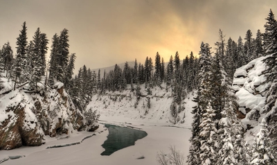 Nipika Mountain Resort River On Sunset